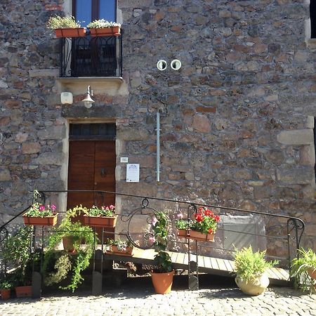 Casa Castori Acomodação com café da manhã Macomer Exterior foto