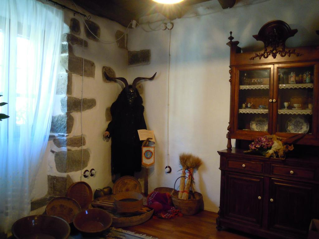 Casa Castori Acomodação com café da manhã Macomer Exterior foto