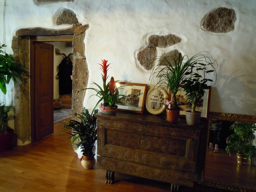 Casa Castori Acomodação com café da manhã Macomer Exterior foto